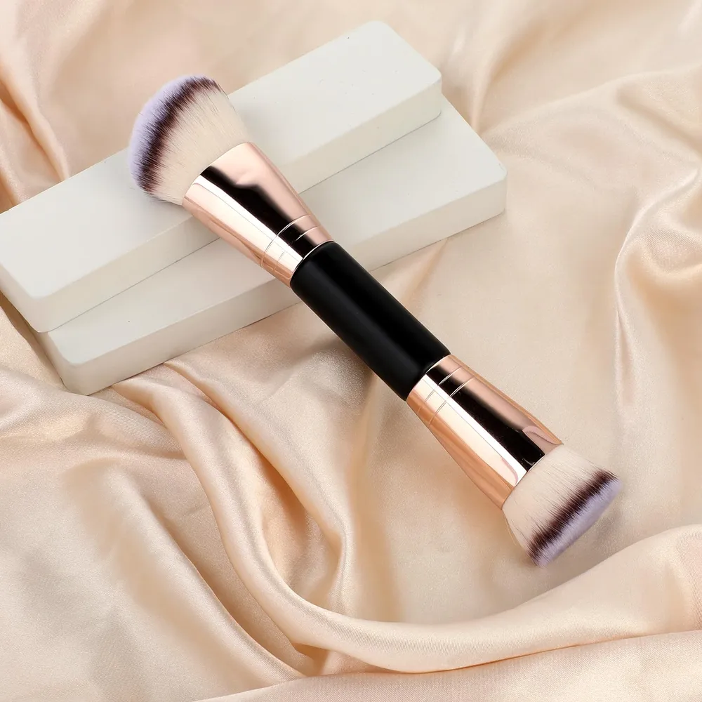 Double Ended 2-in-1 Foundation & Contour Brush